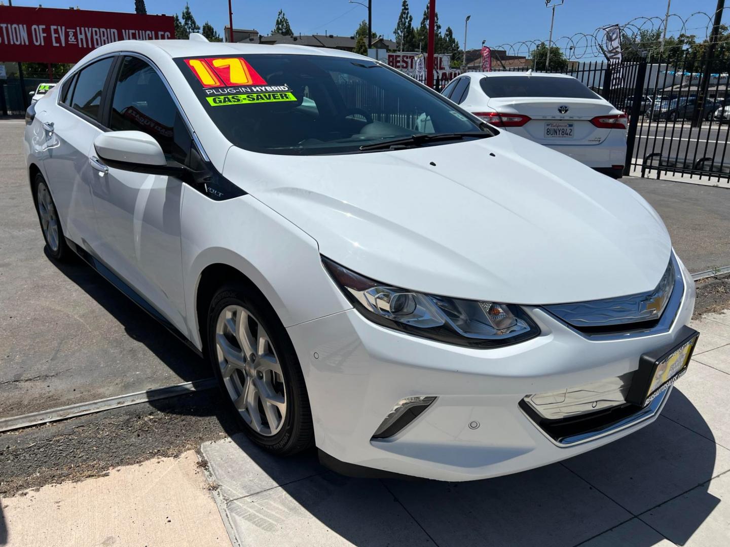 2017 WHITE /BLACK Chevrolet Volt (1G1RD6S5XHU) , located at 744 E Miner Ave, Stockton, CA, 95202, (209) 944-5770, 37.956863, -121.282082 - PLUS TAXES AND FEES - Photo#0